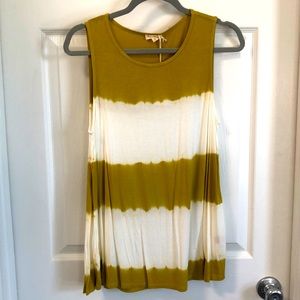 Hem & Thread Sleeveless Top